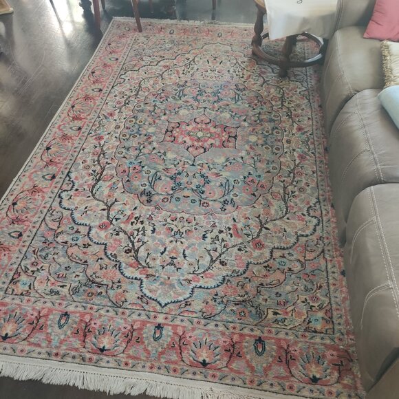 Cashmere Silk rug from Pakistan - Picture 7 of 9